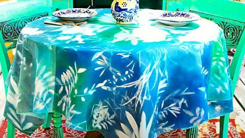 How To Make a Fall Foliage Table Cloth | DIY Joy Projects and Crafts Ideas