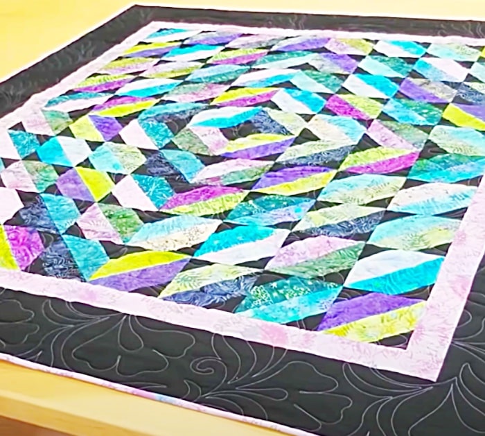 How To Finish A Quilt - Make An Easy Quilt Backing - DIY Easy Quilting