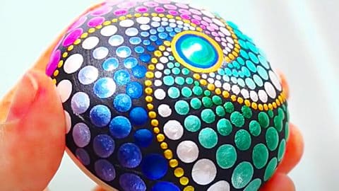 How To Make A Spiral Dot Mandala Stone | DIY Joy Projects and Crafts Ideas