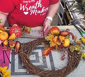 How To Make A 6-Minute Fall Wreath