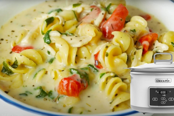 Creamy Italian Crockpot Chicken Noodle Soup Recipe - Crockpot Recipes - Slow Cooker Recipes