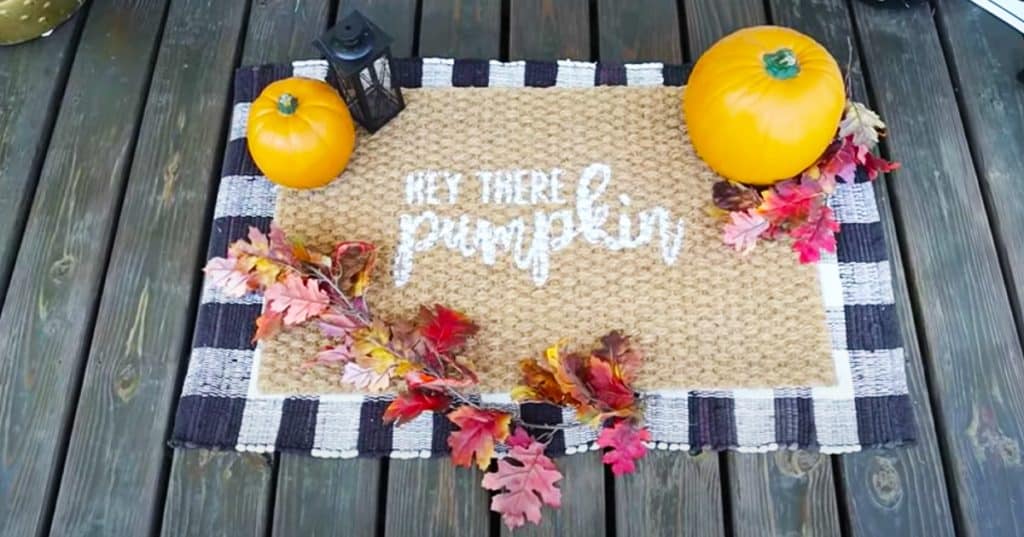 DIY Fall Pumpkin Door Mat - DIY Fall Decor