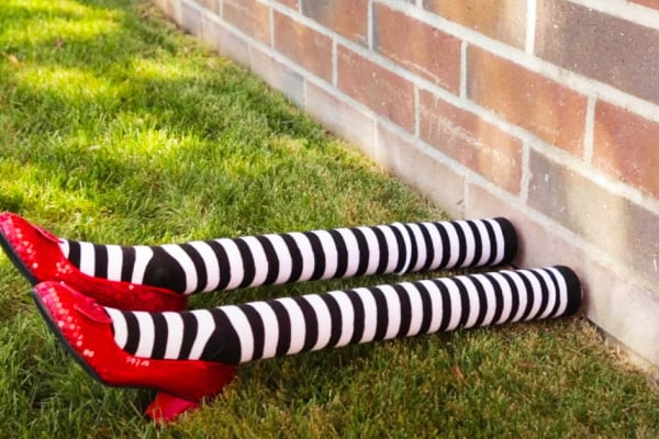 DIY Wizard Of Oz Wicked West Halloween Decor - Halloween Decor - Wizard of Oz Decor