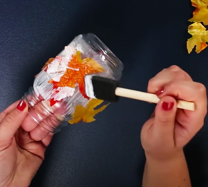 Use Mod Podge To Paint Mason Jars - Fall Leaves Centerpiece - Fall Decor