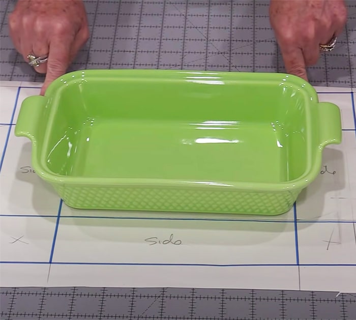 Outline A Baking Pan To Make A Custom Pan Cover - SewVeryEasy Tutorials