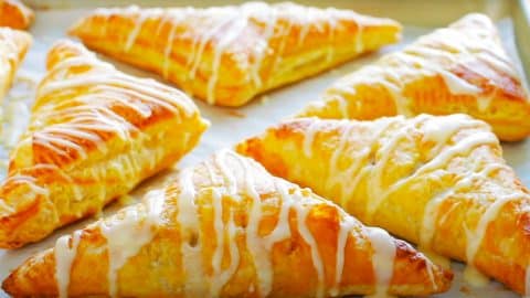 How To Make Apple Turnovers | DIY Joy Projects and Crafts Ideas