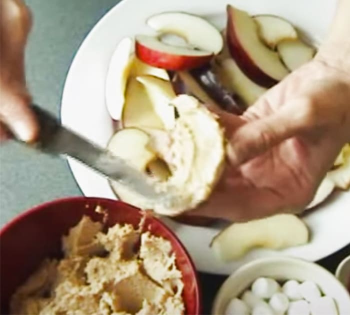 Use Peanut Butter Dip To Make Dracula Apple Teeth For Halloween - Halloween Party Favors - Halloween Snacks