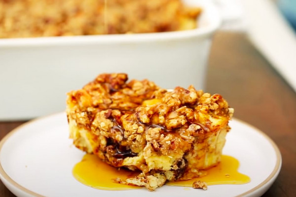 How To Make French Toast Casserole - Tia Mowrys Quick Fix - Breakfast Recipes