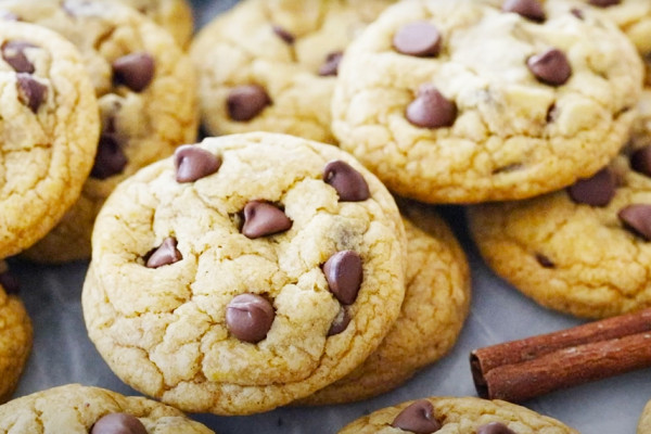 How To Make Pumpkin Chocolate Chip Cookies - Chocolate Chip Recipes - Fall Dessert Recipes