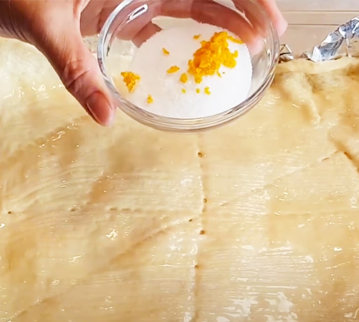 Use Lemon Zest To Make Cream Cheese Bars - Lemon Bars Recipe - Canned Crescent Rolls