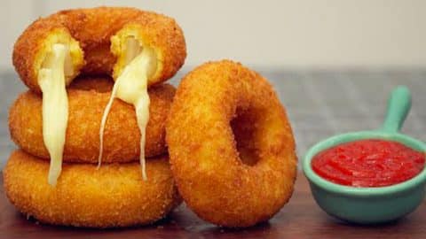 Mozzarella Onion Rings Recipe | DIY Joy Projects and Crafts Ideas