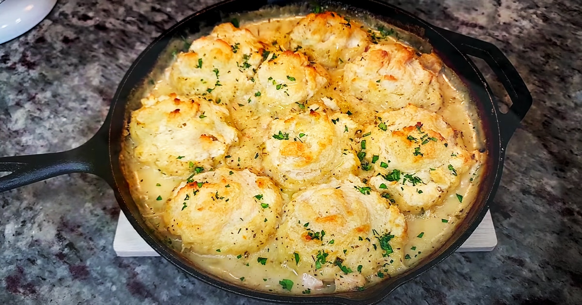 One-Pot Chicken And Biscuits Recipe | DIY Joy Projects and Crafts Ideas