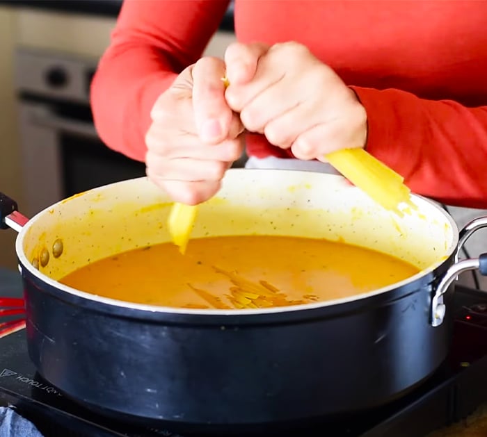 How To Make Pumpkin Alfredo - One-Pot Recipes - Quick and Easy