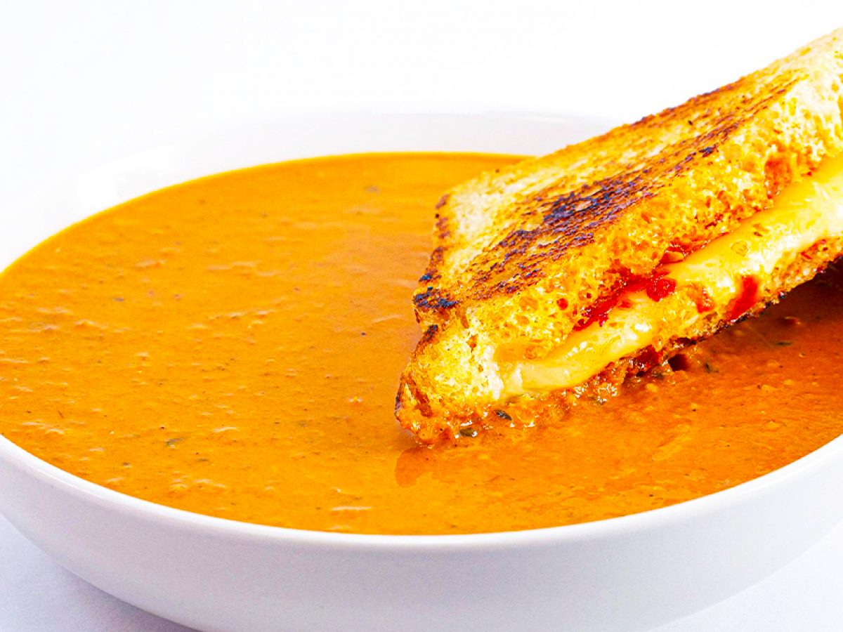 https://diyjoy.com/wp-content/uploads/2020/09/Rachael-Rays-Grilled-Cheese-And-Tomato-Soup-Recipe-1200x900.jpg