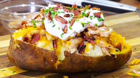 Loaded Restaurant-Style Baked Potato Recipe | DIY Joy Projects and Crafts Ideas