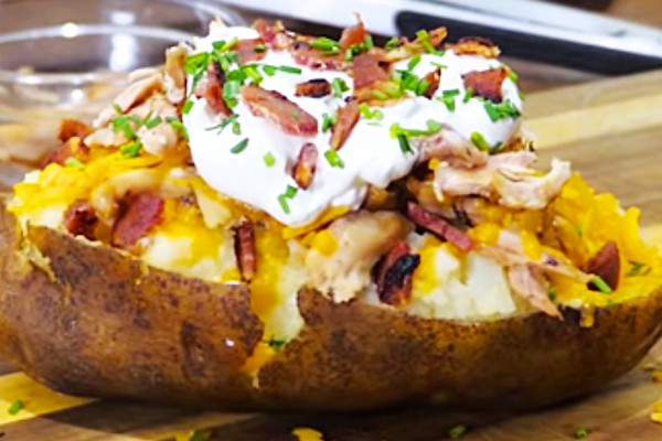 Restaurant Style Baked Potato Recipe - Easy Dinner Ideas - Potato Ideas