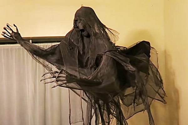 How To Make A Dementor Prop - Party Prop Ideas - Halloween Decor Ideas
