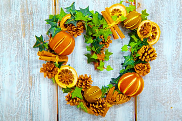 How To Make A Dried Citrus Fruit Wreath - DIY Dried Fruit Wreath