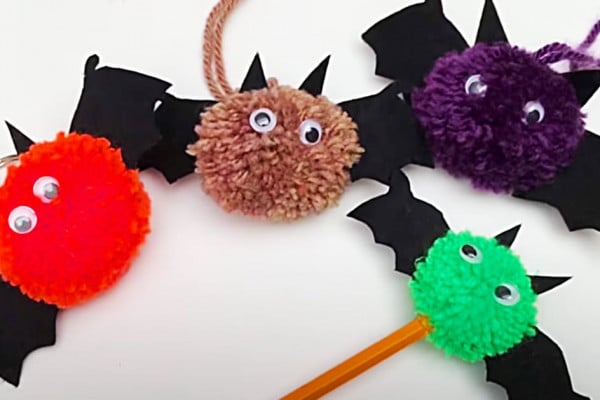 How To Make Pom Pom Bats - Yarn Craft Ideas - Halloween Decor