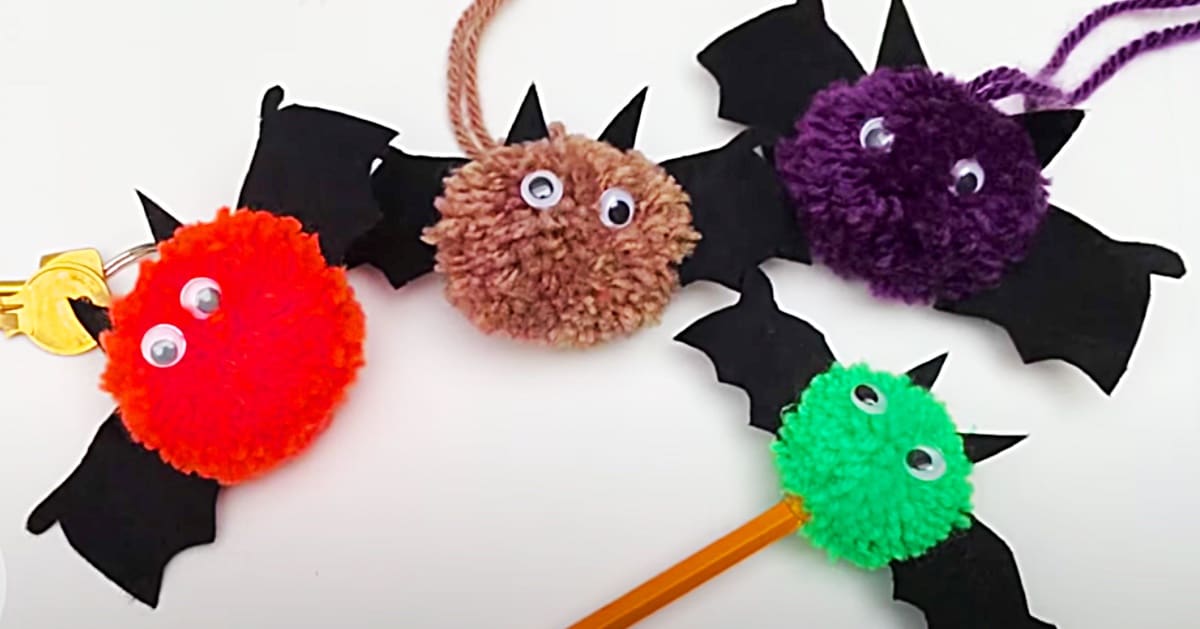 How To Make Pom-Pom Bats | DIY Joy Projects and Crafts Ideas