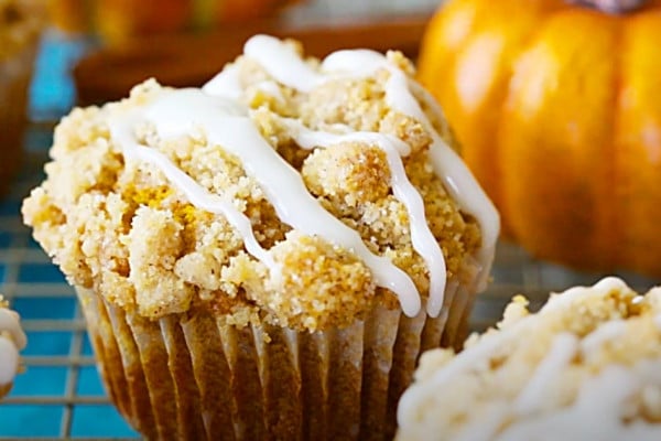How To Make Pumpkin Muffins - Streusel Topping Recipe - Glazed Muffins