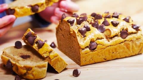 4-Ingredient Cookie Dough Bread Recipe | DIY Joy Projects and Crafts Ideas