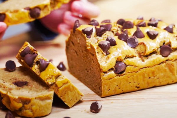 4-Ingredient Cookie Dough Bread Recipe - Cookie Dough Recipe - Flourless Recipes