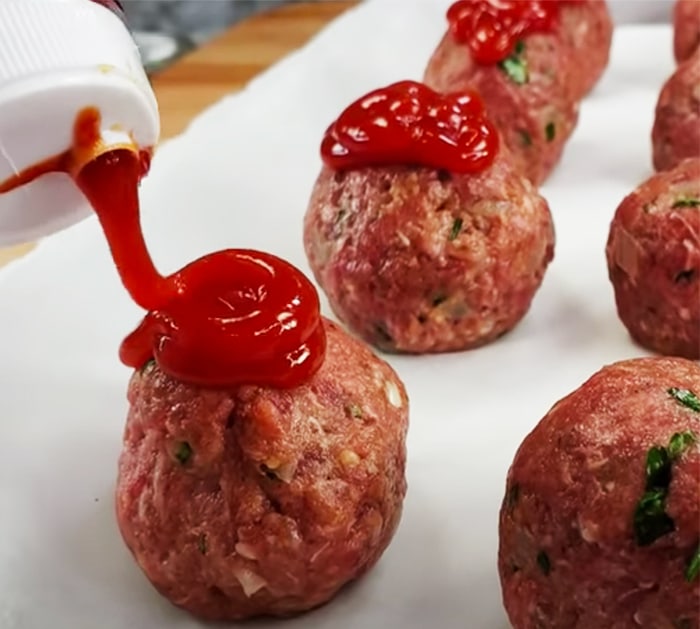 Add Ketchup To Make Meatloaf Meatballs - Ground Beef Recipes - Appetizer Recipes