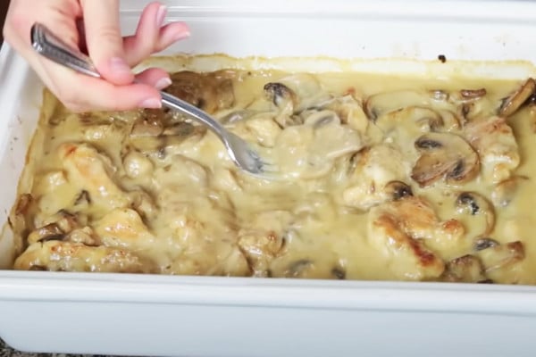 Chicken And Mushroom Casserole Recipe - Chicken Recipes - Mushroom Recipes