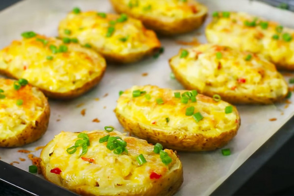 Chicken Stuffed Baked Potato Recipe - Potato Recipes - Chicken Recipes