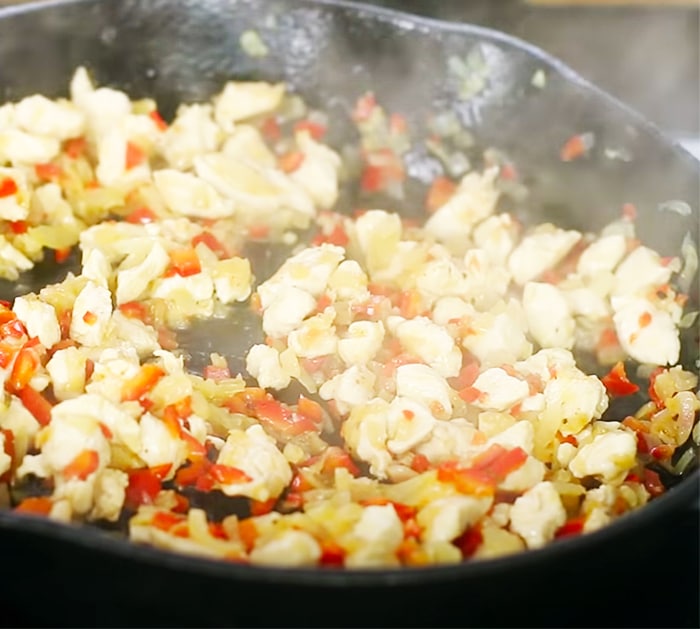 Make Chicken To Stuff in Potato - Baked Potato Recipes