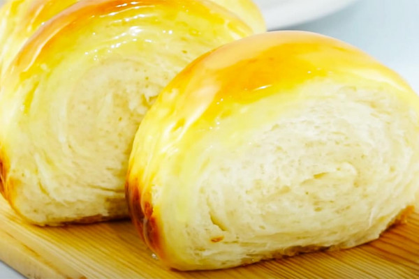 Condensed Milk Bread Recipe - Fluffy Bread Recipes - Pull Apart Bread Recipes