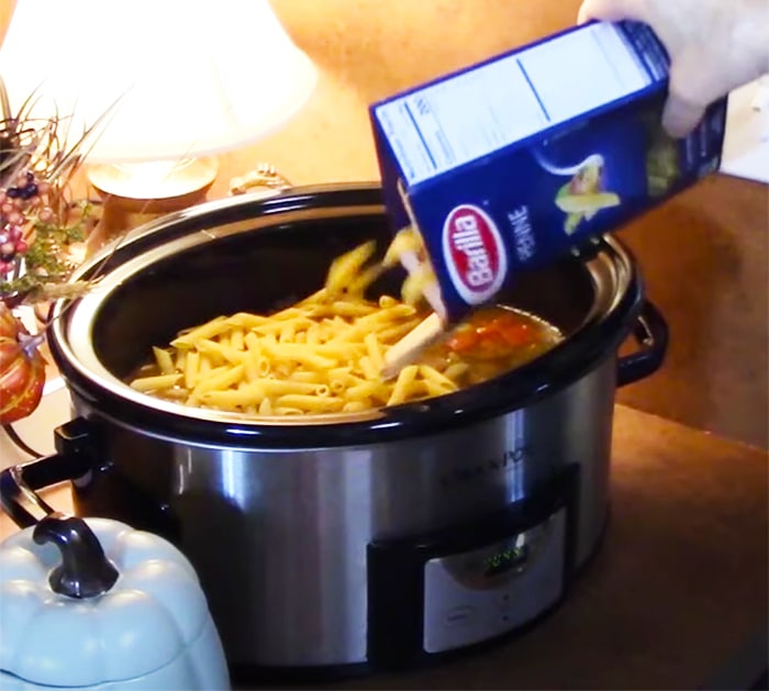 Dump and Go Recipes - How To Make Chili Mac - Pasta Recipes