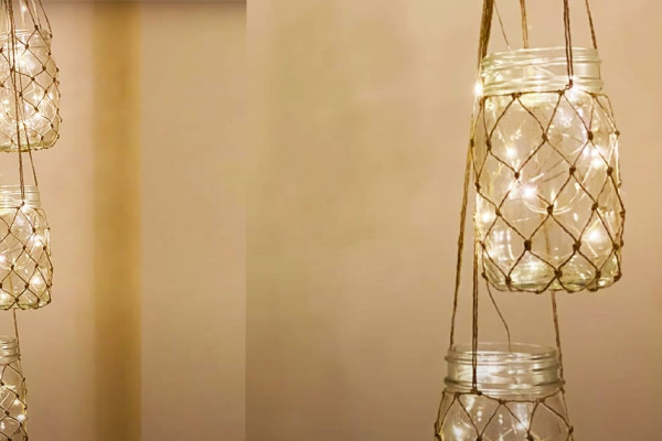 DIY Mason Jar Lantern - DIY Mason Jar Crafts - DIY Lanterns