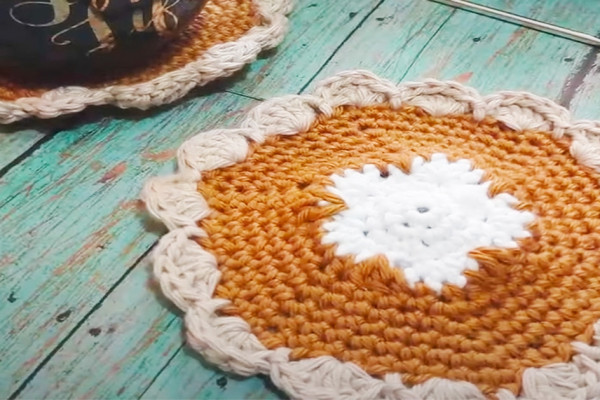 DIY Pumpkin Pie Coaster - DIY Pumpkin - DIY Coasters