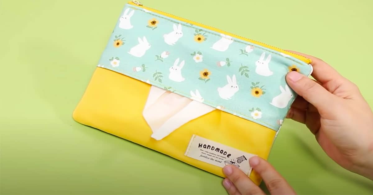 DIY Tissue Pouch Bag | DIY Joy Projects and Crafts Ideas