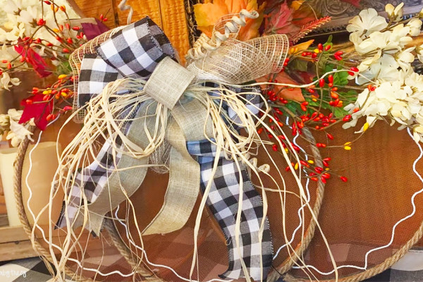 Dollar Tree DIY Splatter Screen Rustic Pumpkin - DIY Dollar Tree Crafts - DIY Pumpkin