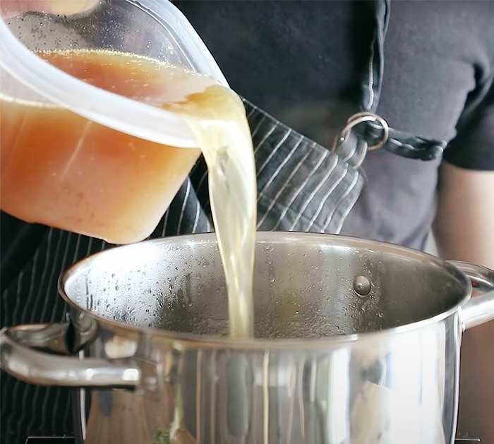 Use One Pot To Make French Onion Soup - One Pot Recipes