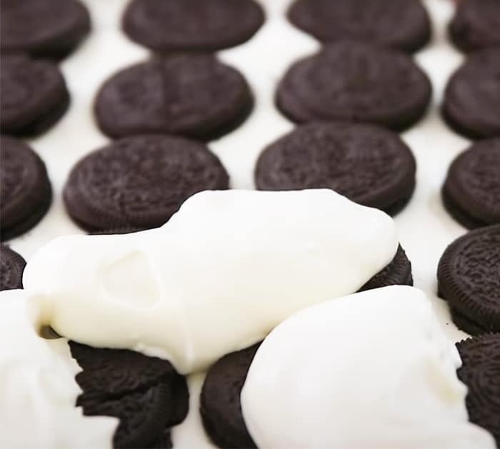Use Oreos To Make Pudding Cake - Cookies n' Cream Recipe