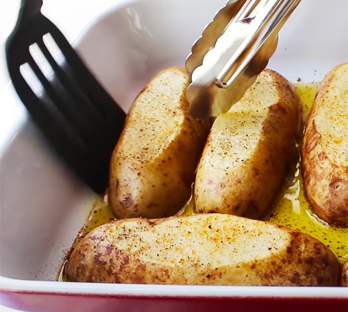 Easy Potatoes Recipe - Homemade Recipes - Oven-Baked Potatoes