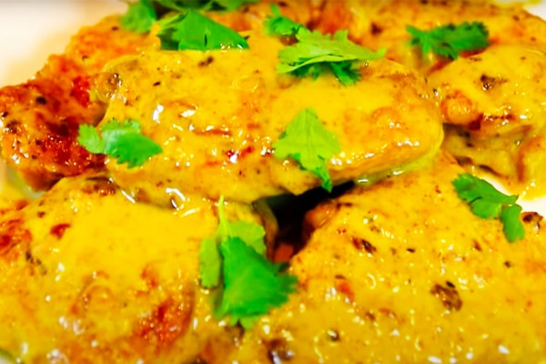 One-Pan Creamy Butter Pork Chops Recipe - Pork Chops Recipe - One Pan Recipes