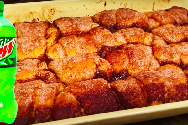 Paula Deen's Mountain Dew Apple Cobbler Recipe - Mountain Dew Recipes - Apple Cobbler Recipes