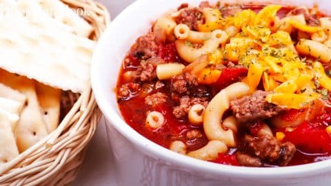 Poor Man’s Beef and Macaroni Soup Recipe | DIY Joy Projects and Crafts Ideas