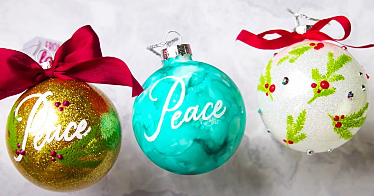 How To Make Alcohol Ink Glitter Ornaments | DIY Joy Projects and Crafts Ideas