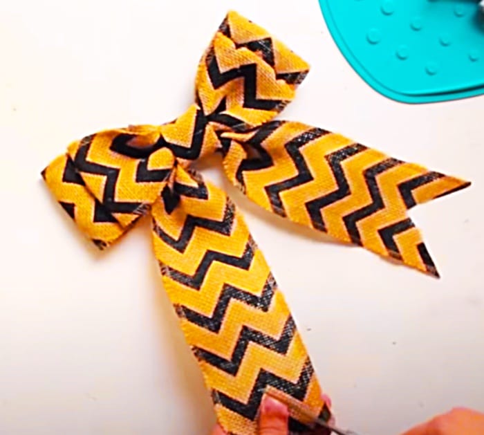 Christmas Bow - Fall Bow - Gift Bow - Easy Way To Make A Bow