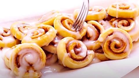 5-Minute Mini Cinnamon Rolls Recipe | DIY Joy Projects and Crafts Ideas