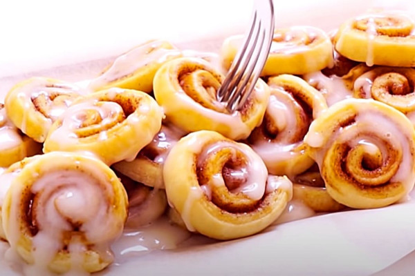 Five Minute Cinnamon Rolls - How To Make Cinnamon Rolls - Homemade Bread Ideas