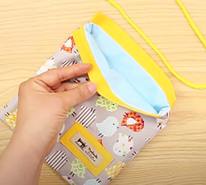 Sewing A Purse - DIY Makeup Bag - DIY School Supply Bag