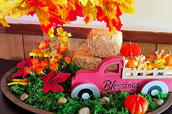 Toilet Plunger Tree Scene - Dollar tree DIY - Fall Decor