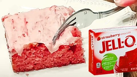 https://diyjoy.com/wp-content/uploads/2020/10/jello-cake-1-480x270.jpg